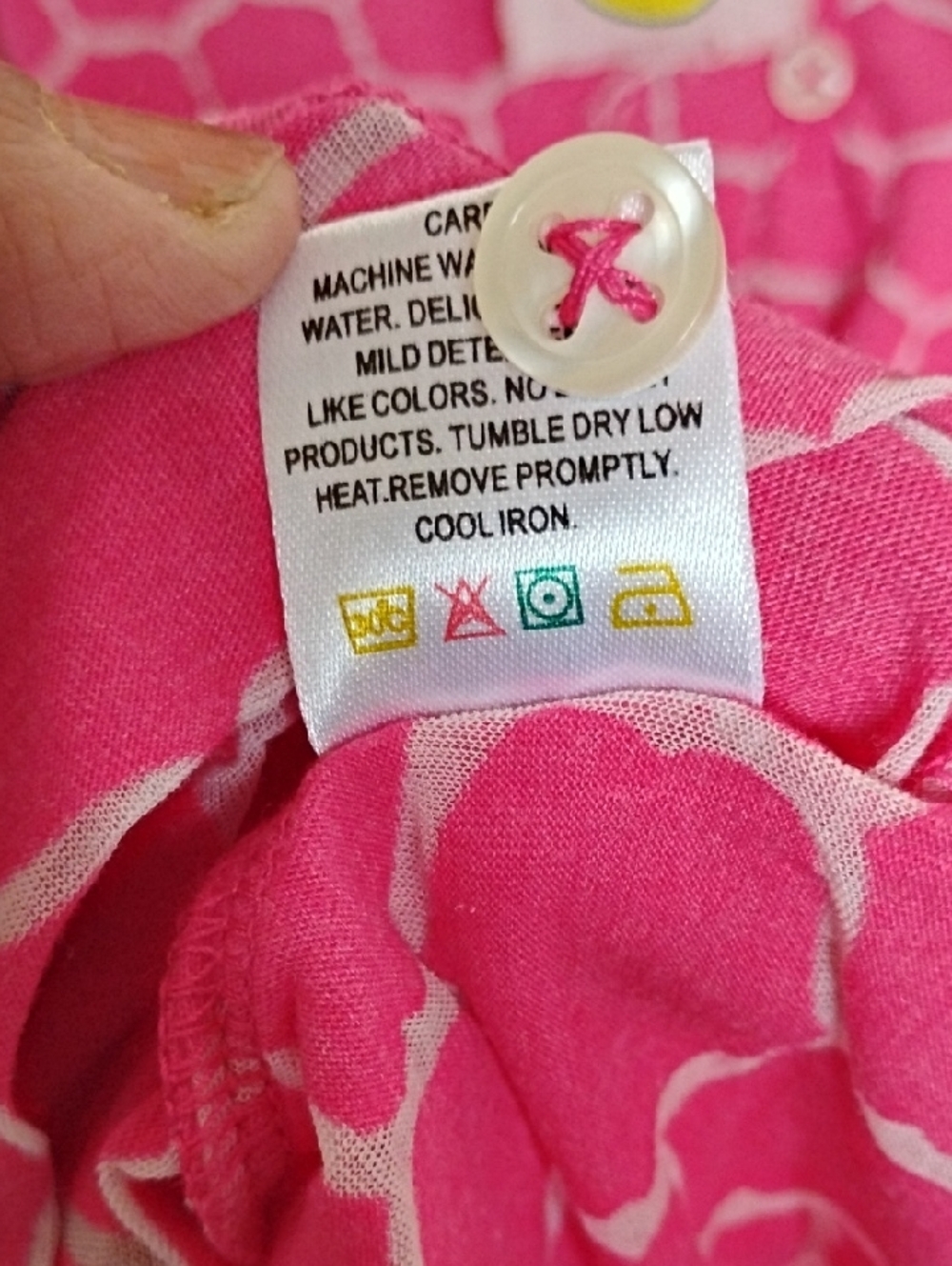 D- NWT Honeydew Intimates Hot Pink Geometric Henley Top - Picture 12 of 12